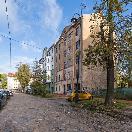 Lienes Iela Gem 1Br Apartment With Fireplace In Historic Unesco Center Rīga Exterior foto