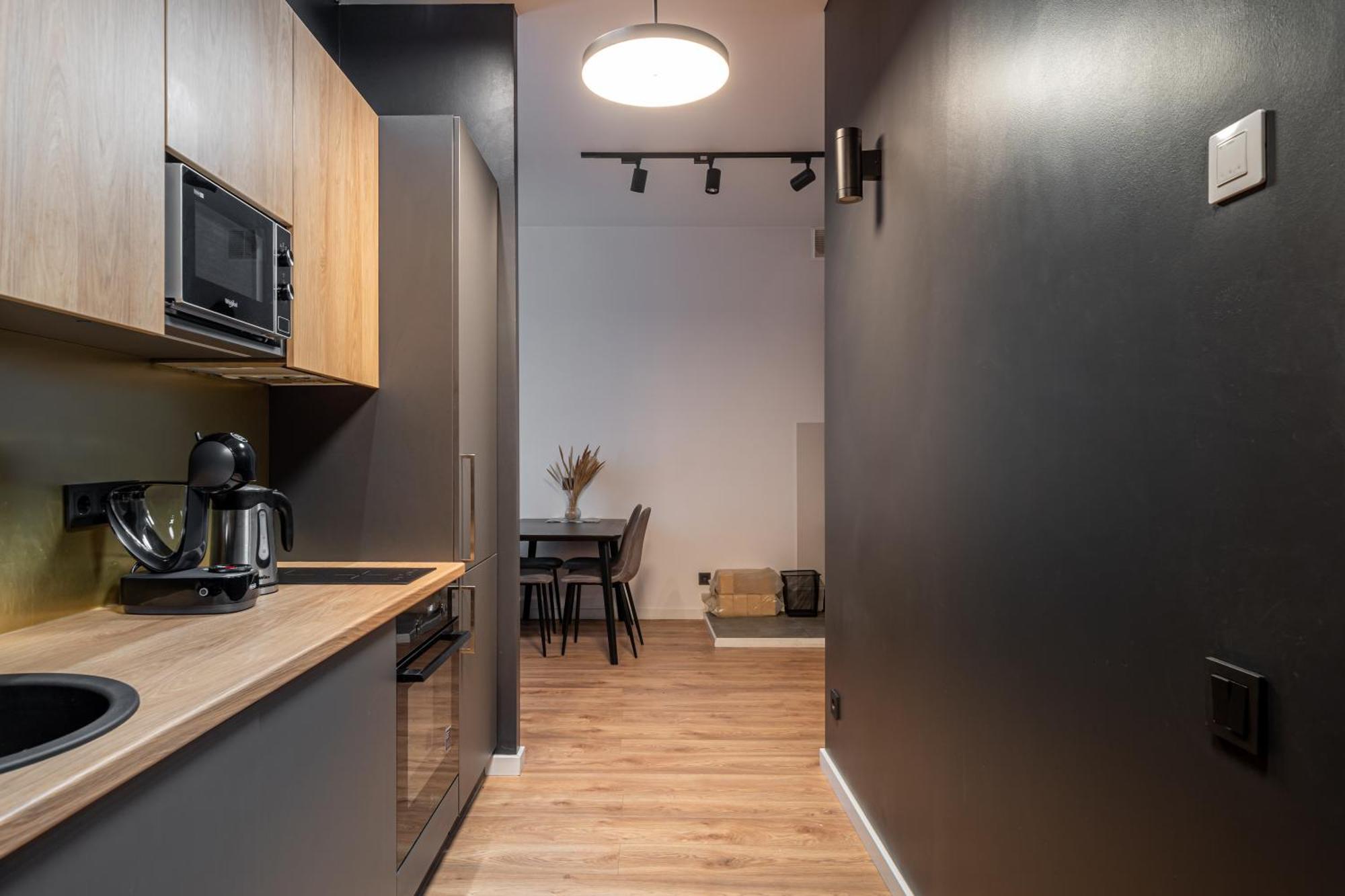 Lienes Iela Gem 1Br Apartment With Fireplace In Historic Unesco Center Rīga Exterior foto