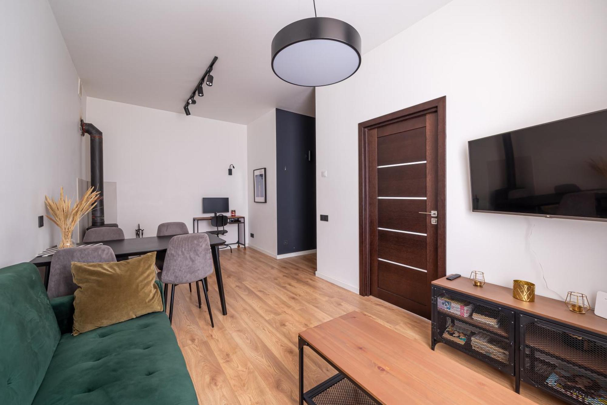 Lienes Iela Gem 1Br Apartment With Fireplace In Historic Unesco Center Rīga Exterior foto