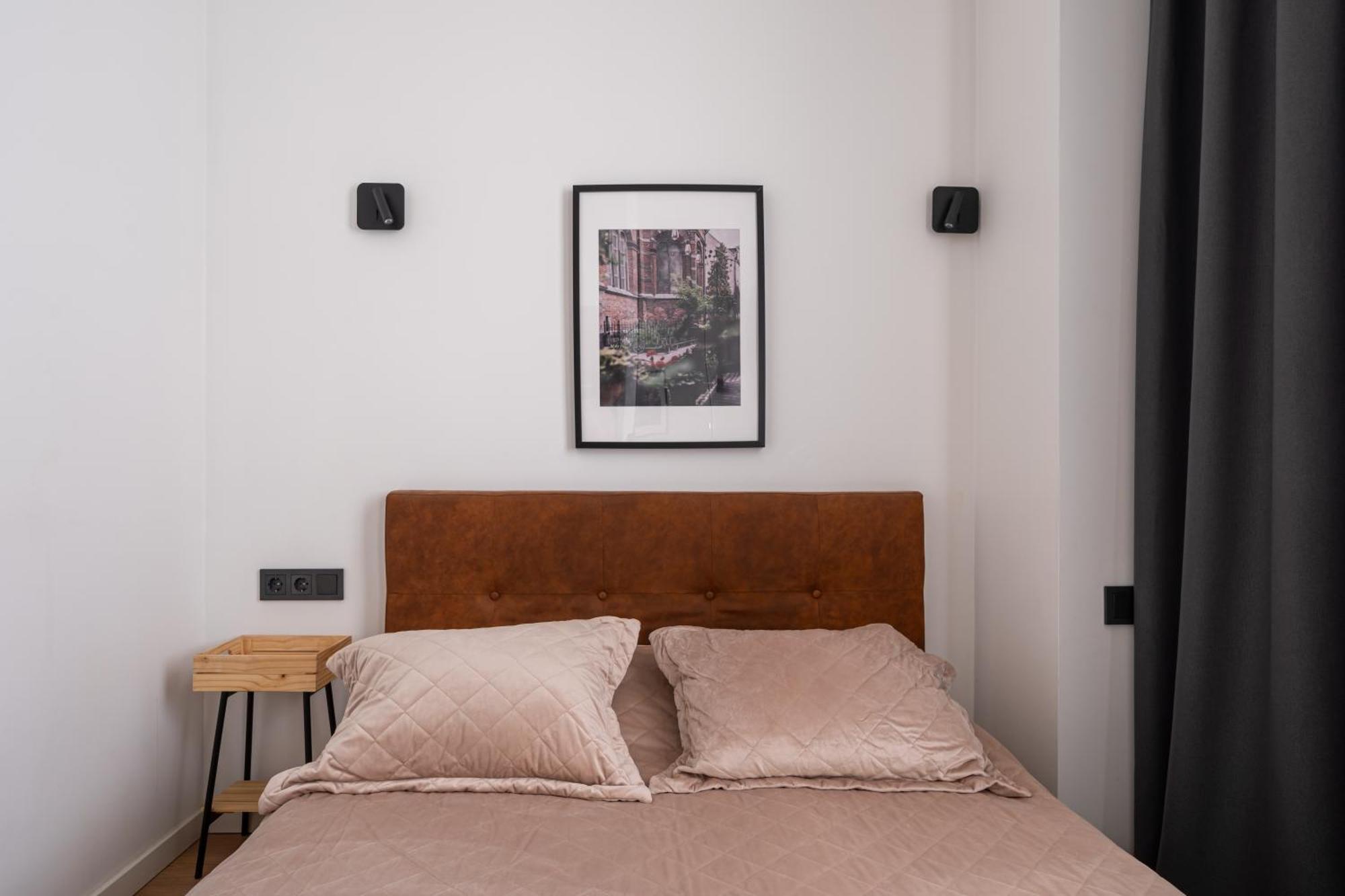 Lienes Iela Gem 1Br Apartment With Fireplace In Historic Unesco Center Rīga Exterior foto