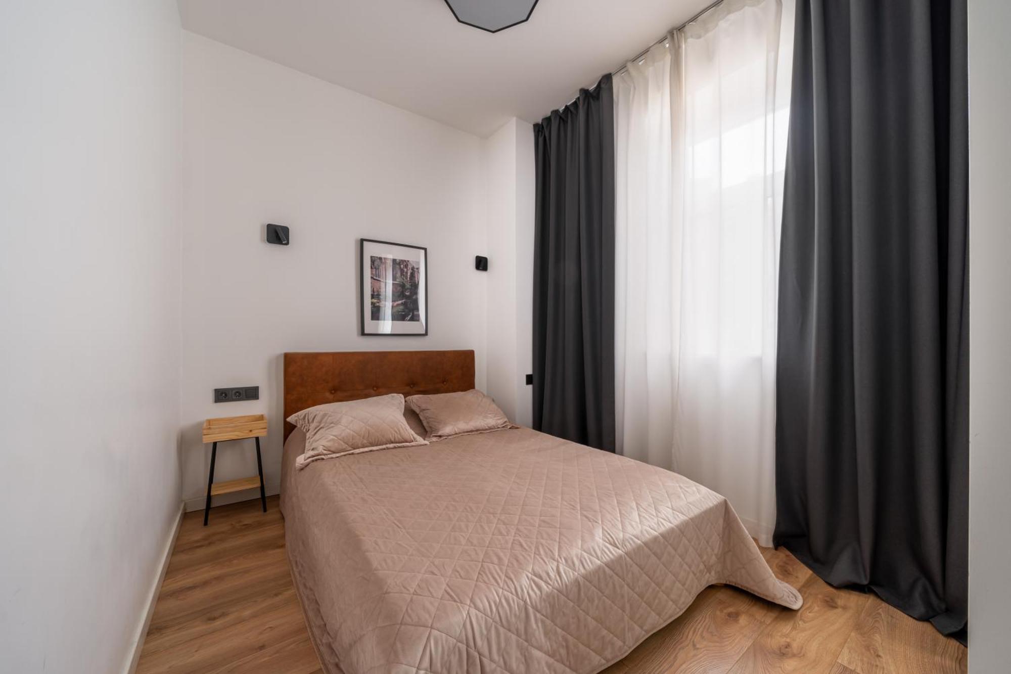 Lienes Iela Gem 1Br Apartment With Fireplace In Historic Unesco Center Rīga Exterior foto